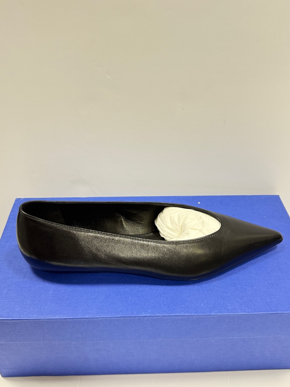 Stuart Weitzman Black Pointed-Toe Leather Ballet Flat